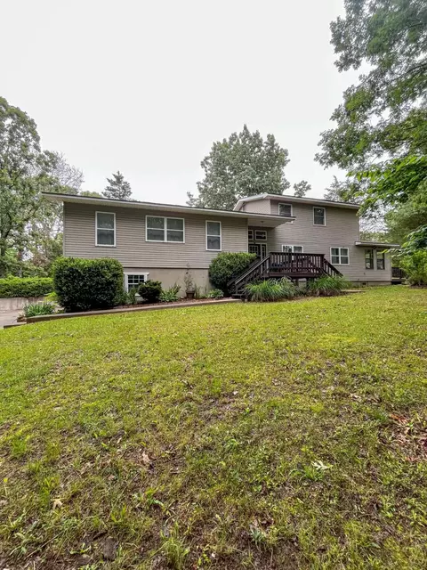 10058 County Road 8590, West Plains, MO 65775