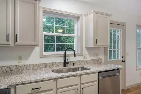 Kitchen - 723 Becky St, Willard, MO 65781 photo 3 of 3