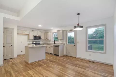 Kitchen - 723 Becky St, Willard, MO 65781 photo 1 of 3
