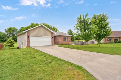 Exterior - 723 Becky St, Willard, MO 65781 photo 3 of 10