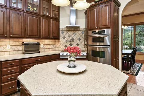 Kitchen - 151 Welford Ln, Branson, MO 65616 photo 7 of 10