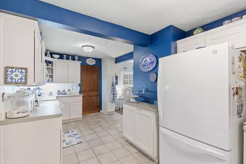 Kitchen - 643 State Highway P, Clever, MO 65631 photo 5 of 6