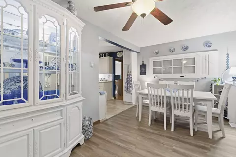 Dining - 643 State Highway P, Clever, MO 65631 photo 3 of 3