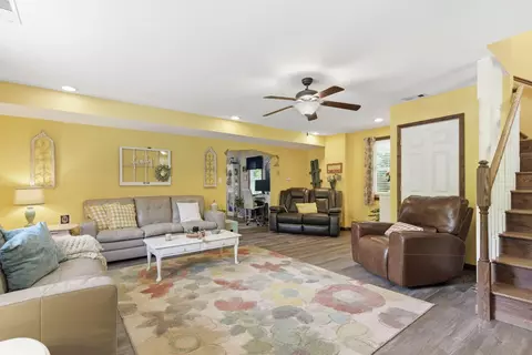 Living - 643 State Highway P, Clever, MO 65631 photo 1 of 2
