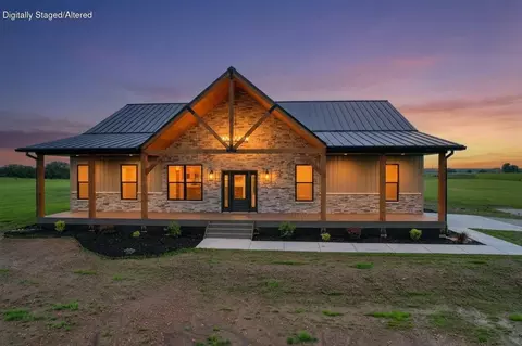 814 E 442nd Rd, Bolivar, MO 65613