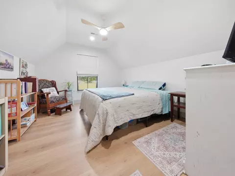 Bedroom - 2345 Cologna Rd, Marshfield, MO 65706 photo 9 of 10