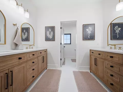 Bath - 2345 Cologna Rd, Marshfield, MO 65706 photo 6 of 7