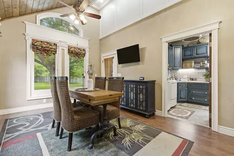 Dining - 3601 E Catalpa St, Springfield, MO 65809 photo 2 of 2