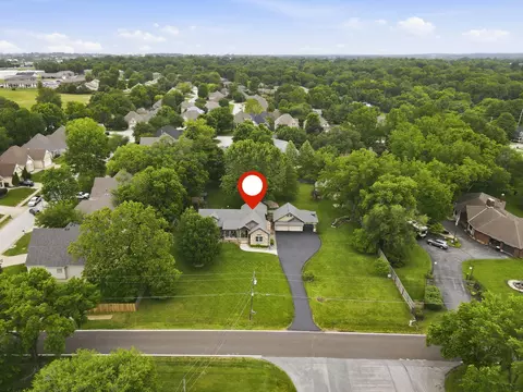 View/Area - 3601 E Catalpa St, Springfield, MO 65809 photo 4 of 6