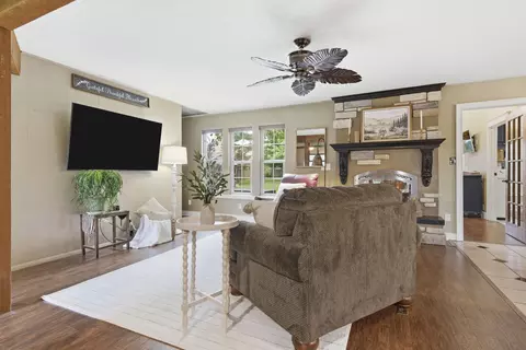 Living - 3601 E Catalpa St, Springfield, MO 65809 photo 1 of 3