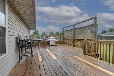 Exterior - 5574 W David St, Springfield, MO 65802 photo 4 of 7