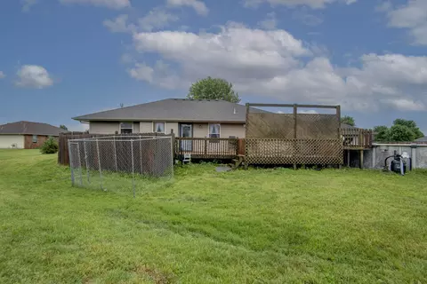 Exterior - 5574 W David St, Springfield, MO 65802 photo 7 of 7