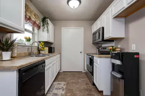 Kitchen - 5574 W David St, Springfield, MO 65802 photo 1 of 3
