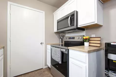 Kitchen - 5574 W David St, Springfield, MO 65802 photo 3 of 3