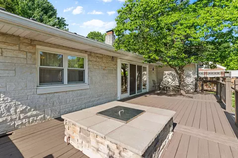 Exterior - 826 E Portland St, Springfield, MO 65807 photo 7 of 11