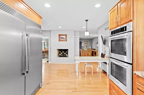 Kitchen - 826 E Portland St, Springfield, MO 65807 photo 4 of 4