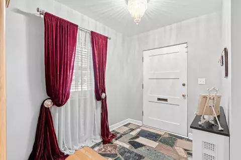 Entry Way - 826 E Portland St, Springfield, MO 65807 photo 1 of 4
