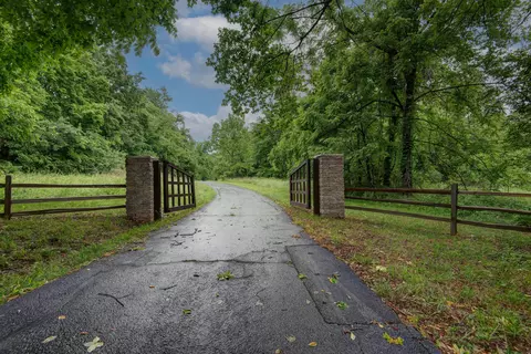 3571 W State Highway O, Springfield, MO 65803