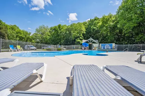Exterior - 103 Summit Point Rd, Saddlebrooke, MO 65630 photo 7 of 10