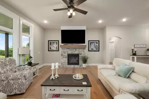 Living - 103 Summit Point Rd, Saddlebrooke, MO 65630 photo 1 of 1