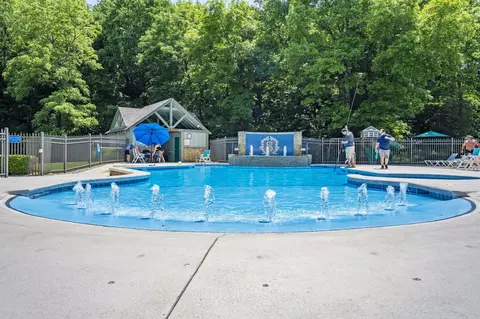Exterior - 103 Summit Point Rd, Saddlebrooke, MO 65630 photo 5 of 10