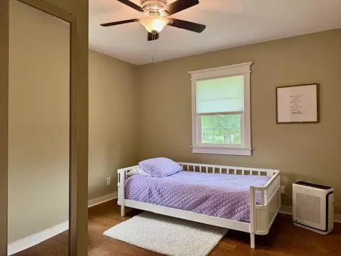 Bedroom - 904 E 9th St, Mountain Grove, MO 65711 photo 4 of 5