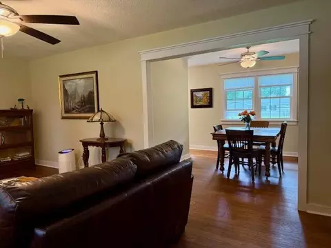 Dining - 904 E 9th St, Mountain Grove, MO 65711 photo 1 of 2
