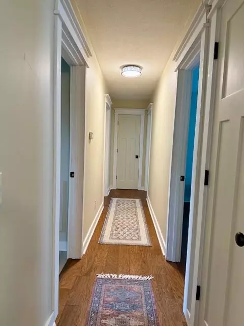 Entry Way - 904 E 9th St, Mountain Grove, MO 65711 photo 2 of 2