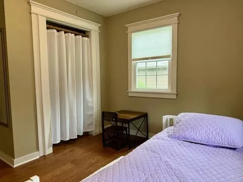 Bedroom - 904 E 9th St, Mountain Grove, MO 65711 photo 5 of 5
