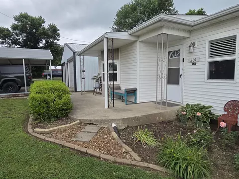 Exterior - 201 S Everett St, Fair Play, MO 65649 photo 3 of 12