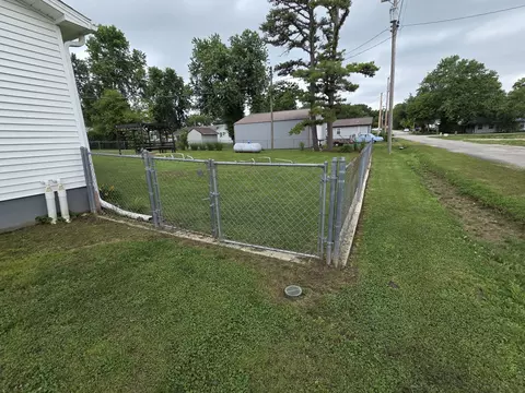 Exterior - 201 S Everett St, Fair Play, MO 65649 photo 9 of 12