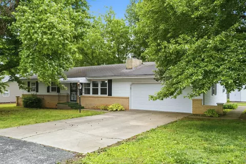 107 Dorcas Dr, Willard, MO 65781