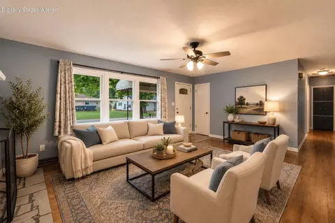 Living - 107 Dorcas Dr, Willard, MO 65781 photo 2 of 3