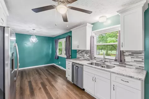 Kitchen - 107 Dorcas Dr, Willard, MO 65781 photo 2 of 3