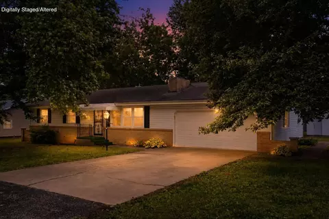 107 Dorcas Dr, Willard, MO 65781