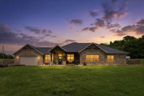 11326 W Benjamin Ln, Republic, MO 65738