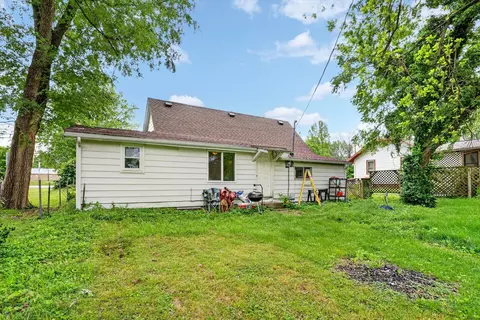 Exterior - 407 S Clarke Ave, Clever, MO 65631 photo 4 of 5