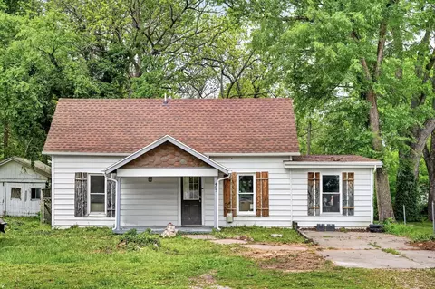 Exterior - 407 S Clarke Ave, Clever, MO 65631 photo 2 of 5