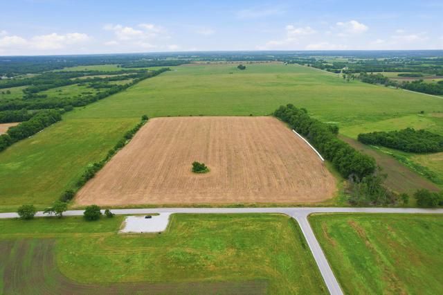 000 W Farm Rd 94, Ash Grove, MO 65604