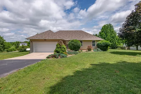 186 Sunset Rdg, Ozark, MO 65721