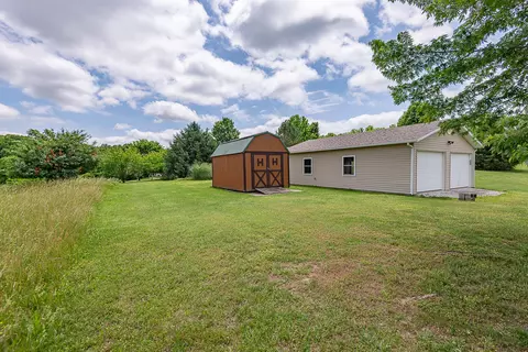 Exterior - 186 Sunset Rdg, Ozark, MO 65721 photo 10 of 13