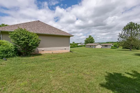 Exterior - 186 Sunset Rdg, Ozark, MO 65721 photo 12 of 13