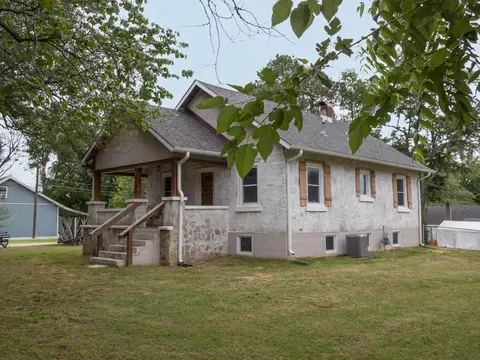 Exterior - 703 Johnson Ave, Ava, MO 65608 photo 2 of 6