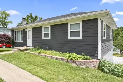 Exterior - 1300 S 11th St, Ozark, MO 65721 photo 2 of 12