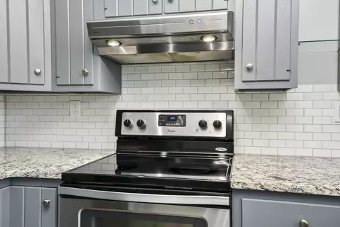 Kitchen - 1300 S 11th St, Ozark, MO 65721 photo 4 of 4