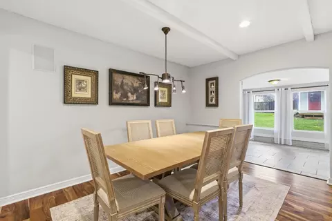 Dining - 2723 E Glenwood St, Springfield, MO 65804 photo 3 of 3