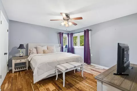 Bedroom - 2723 E Glenwood St, Springfield, MO 65804 photo 1 of 4