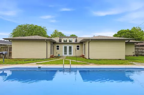 Exterior - 128 E Ritter St, Republic, MO 65738 photo 4 of 10