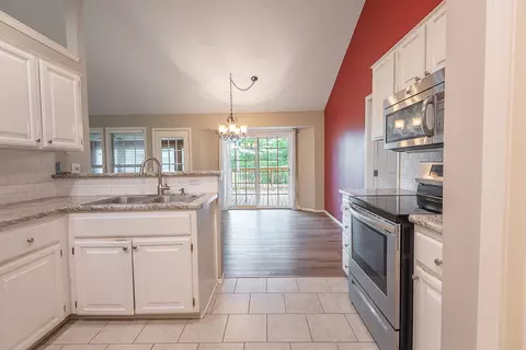 Kitchen - 159 Lancashire Dr, Branson, MO 65616 photo 1 of 4