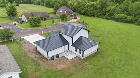 View/Area - 206 Travis St, Monett, MO 65708 photo 8 of 9